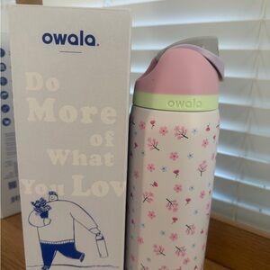 Owala Floral Water Bottle with Pink Lid